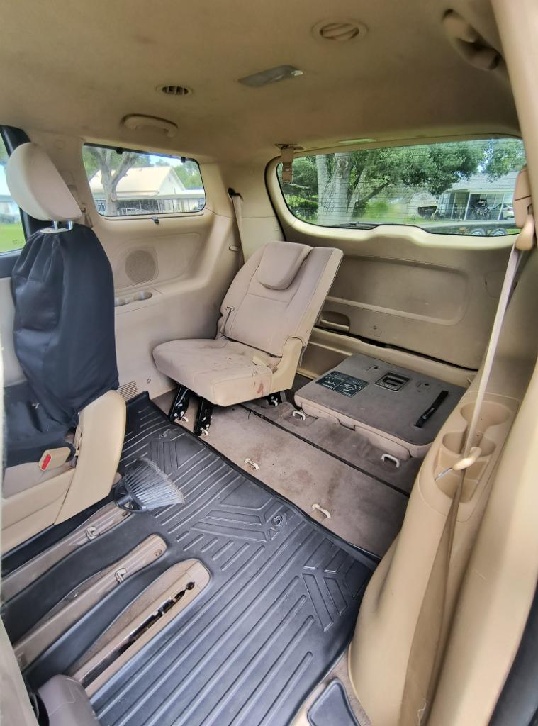 2016 Kia Sedona LX - Photo 7