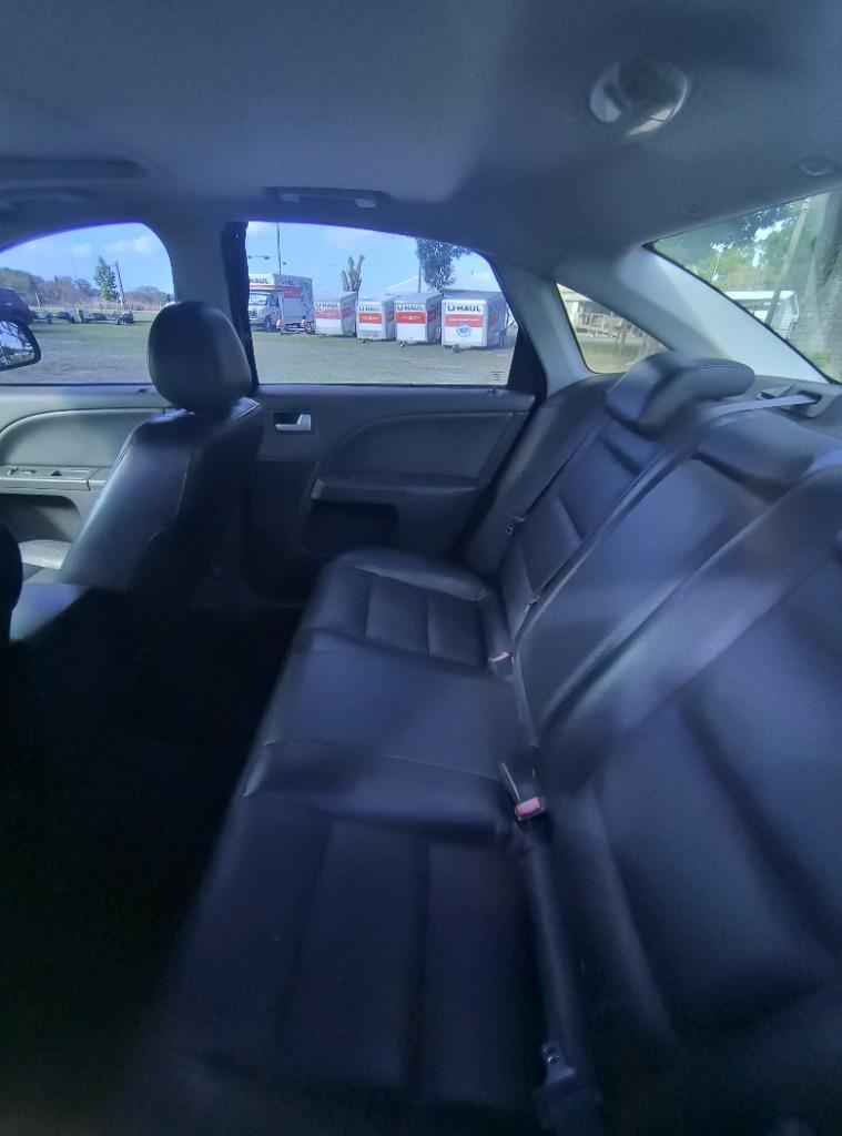2005 Ford Five Hundred Limited - Photo 6