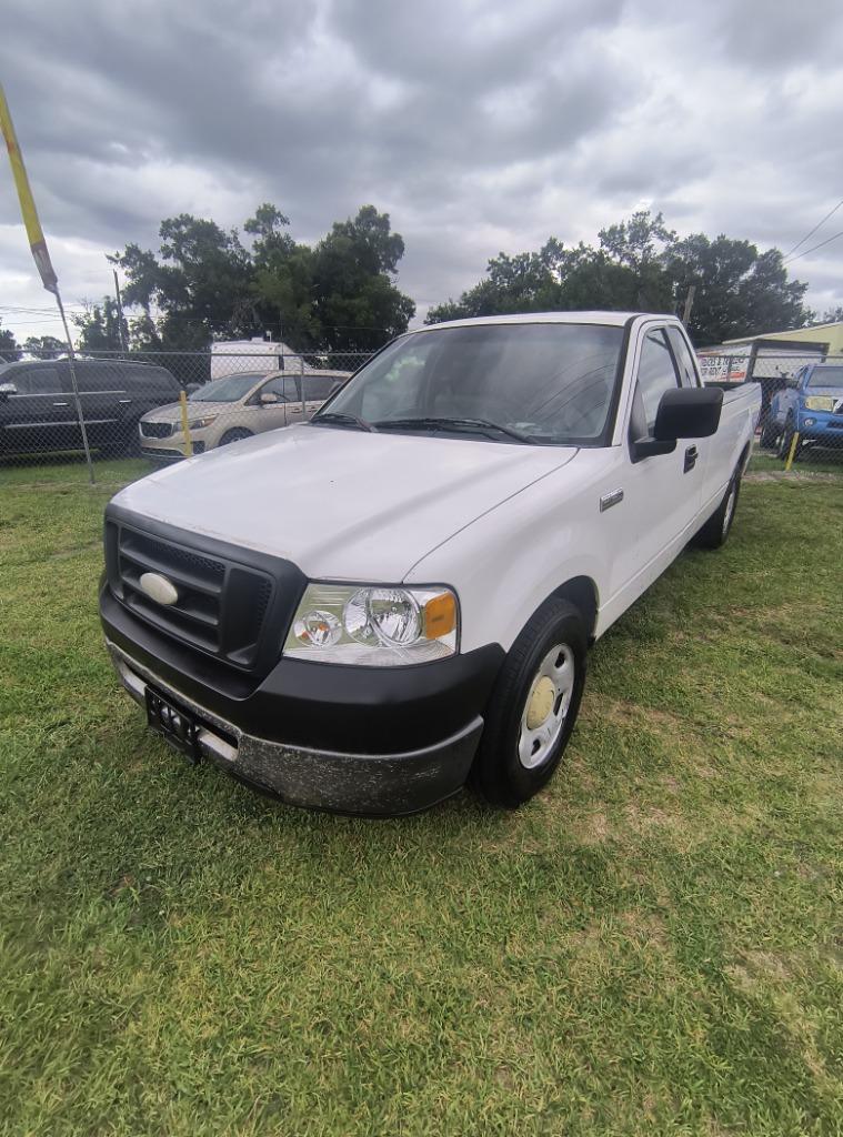2006 Ford F-150 XL Regular Cab 126-in Styleside's photo